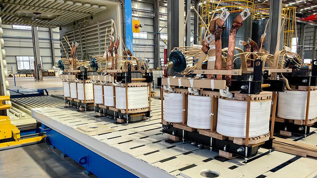 5-Power-transformer-manufacturing-and-IEC-testing-in-factory.jpg
